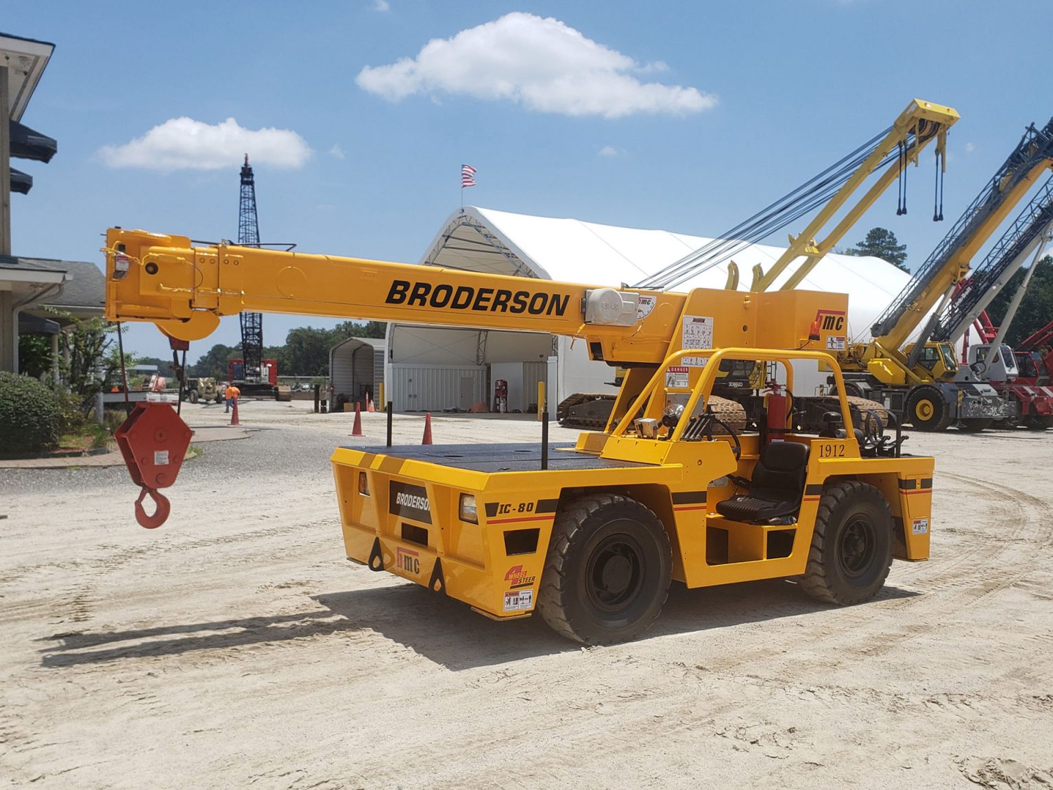what are the most common mistakes when hiring a mobile crane?
