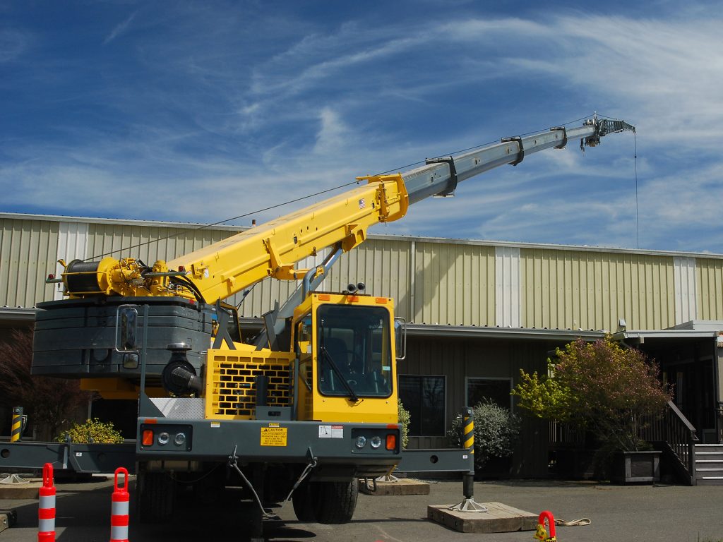 how to choose the right crane for heavy loads